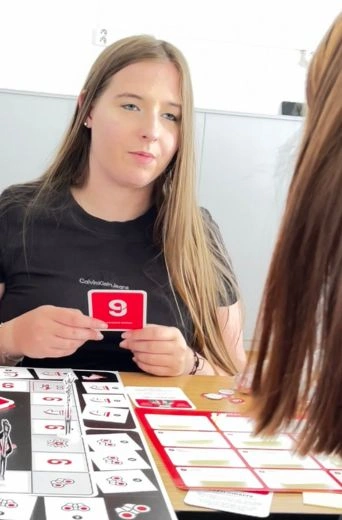 Úprimná diskusia pri hre STRATE9Y
